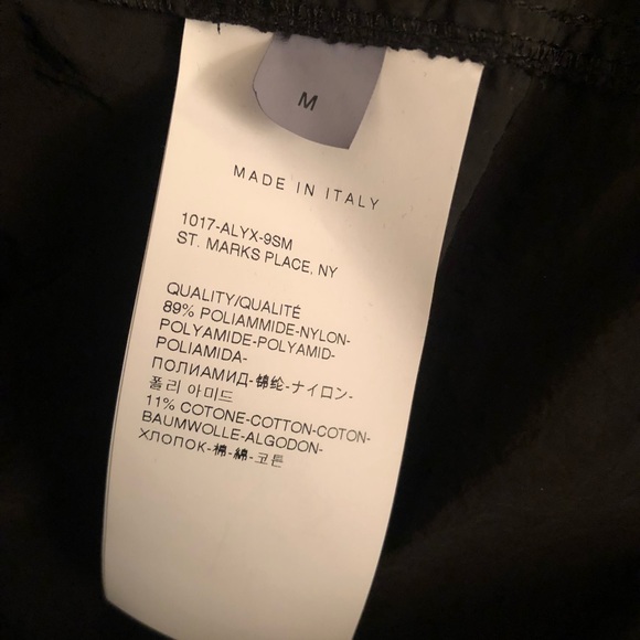 1017 ALYX 9SM Hooded Rain Jacket Size M - Picture 8 of 8
